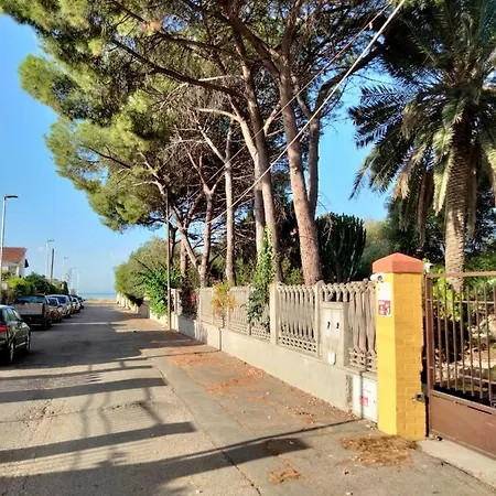 Apt Primo Piano In Serra Quartu Sant'Elena